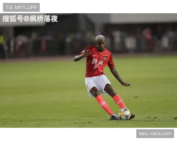 卡卡近期组织能力回暖：直塞穿透力成进攻关键